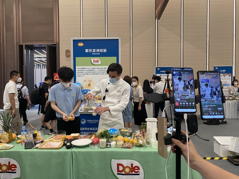 吃貨福利來襲！第五屆進(jìn)博會(huì)食品首發(fā)熱浪席卷，互聯(lián)網(wǎng)銷售新趨勢(shì)全揭秘